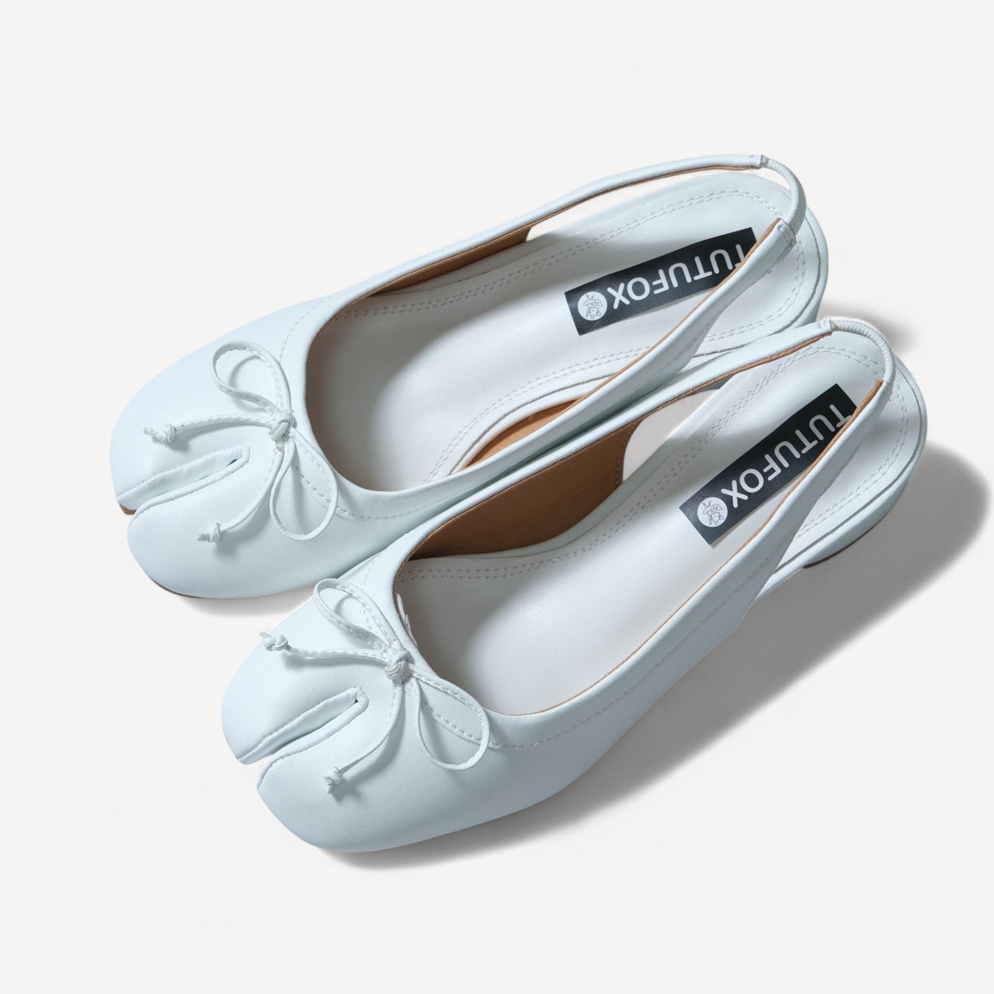 White Leather Bow Round Heel Split-Toe Strap Tabi