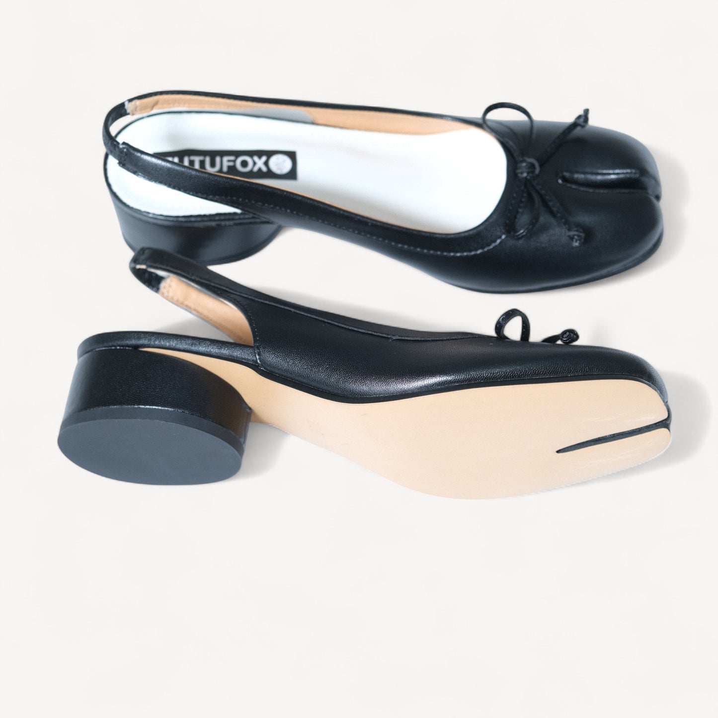 Leather Bow Round Heel Split-Toe Strap Tabi