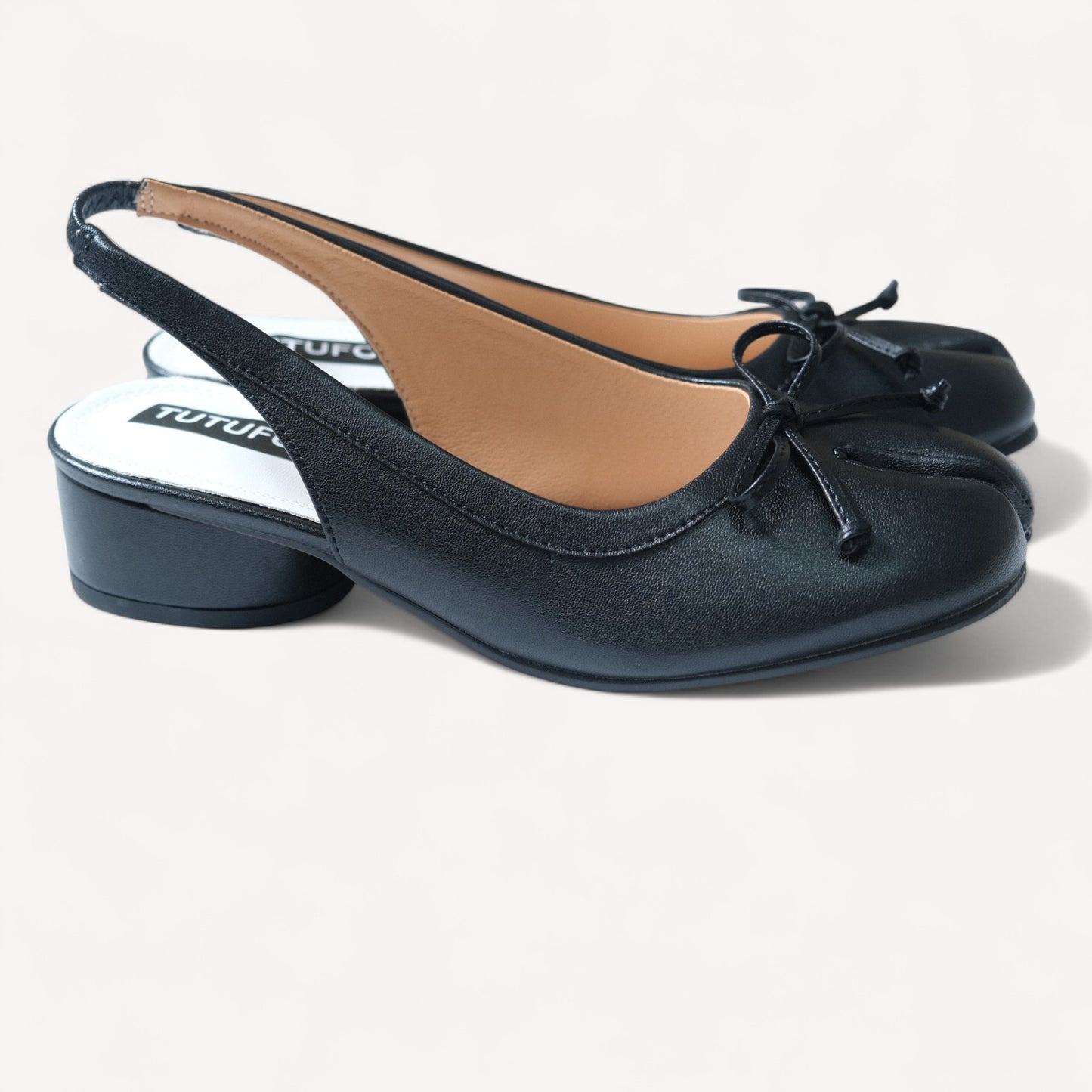 Leather Bow Round Heel Split-Toe Strap Tabi