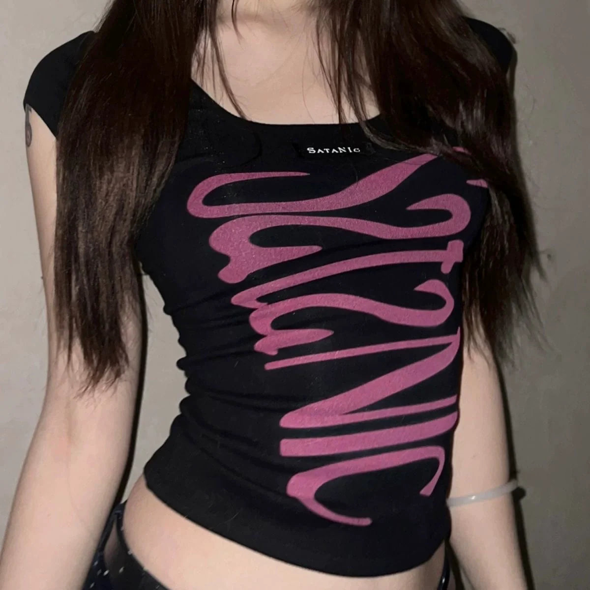 Black American Vintage Visual Kei Tie Open-Back Letter Y2K T-Shirt