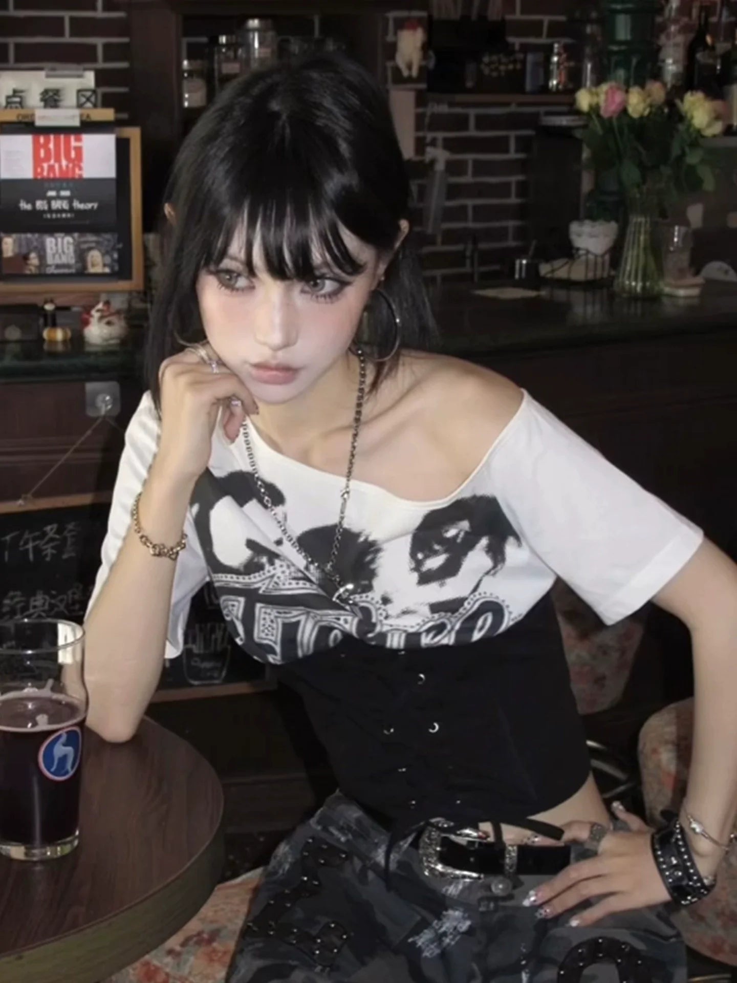 Y2K Off-Shoulder Lace-Up Tee Black and White Patchwork Cropped Fitted Hot Girl Top