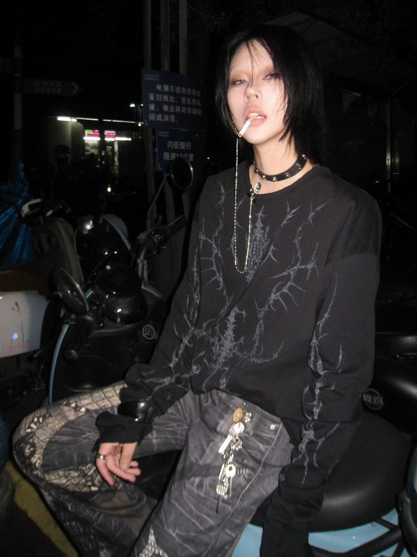 Y2K Black Curved Knife Long Sleeve Punk Tee