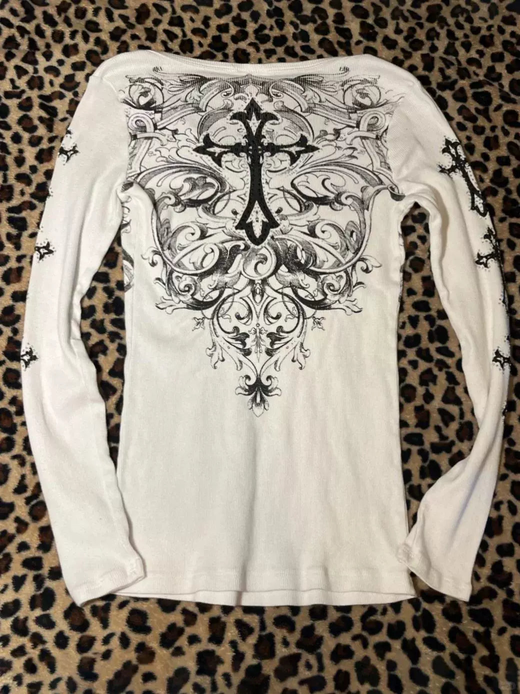 White V-Neck Cross Print Long Sleeve Tee Y2K Top