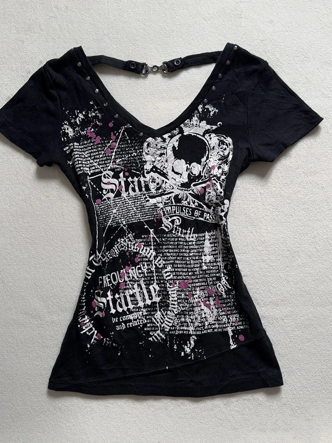 Black Studded V Neck Print Tee Y2K Top