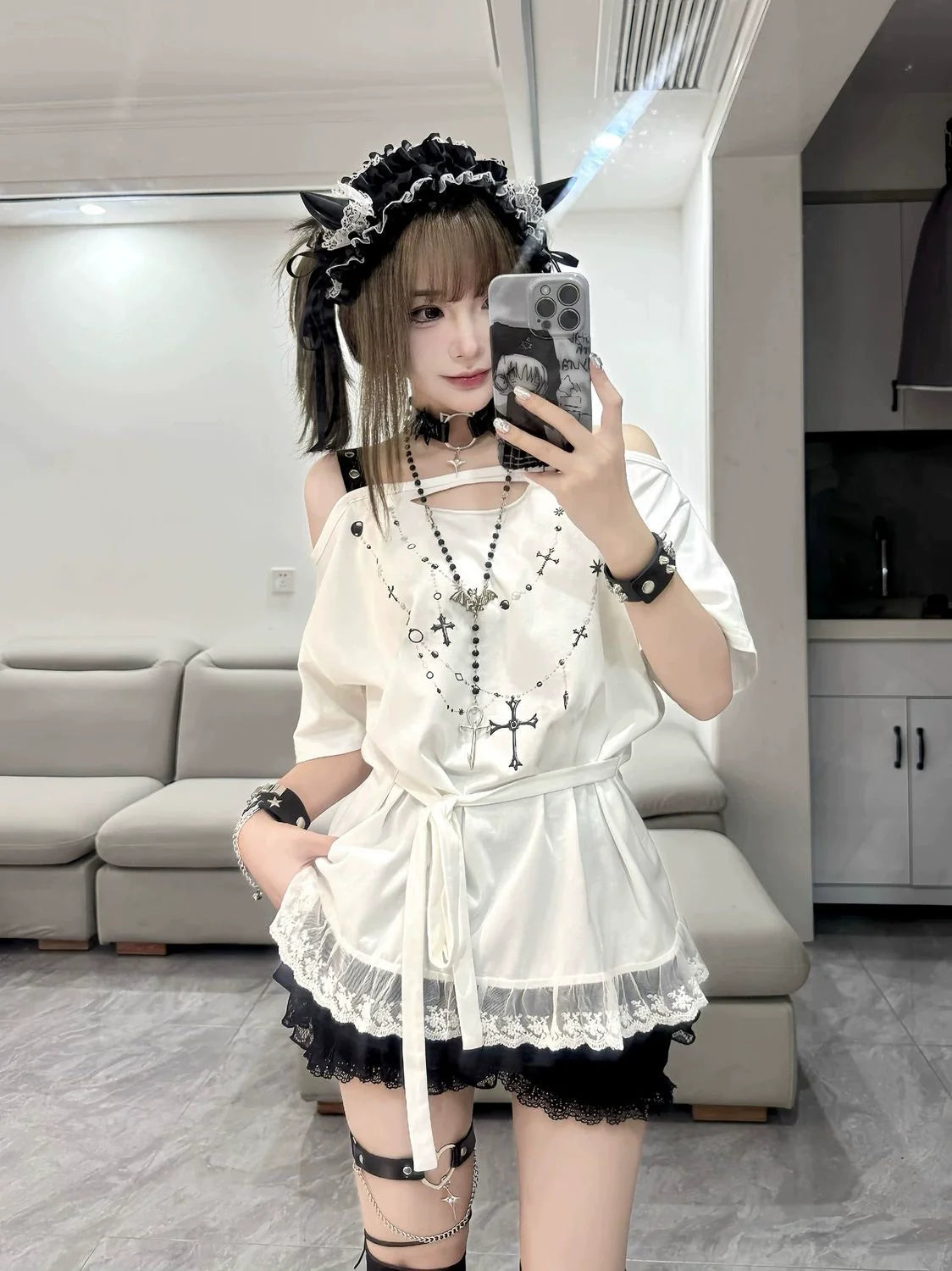 White Ribbon Ripped Y2K T-Shirt