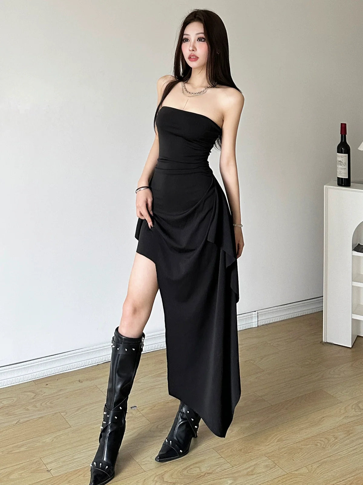 Niche Designer Retro Black Tube-Top Cinched Waist Slimming Asymmetrical Hot Girl Dress