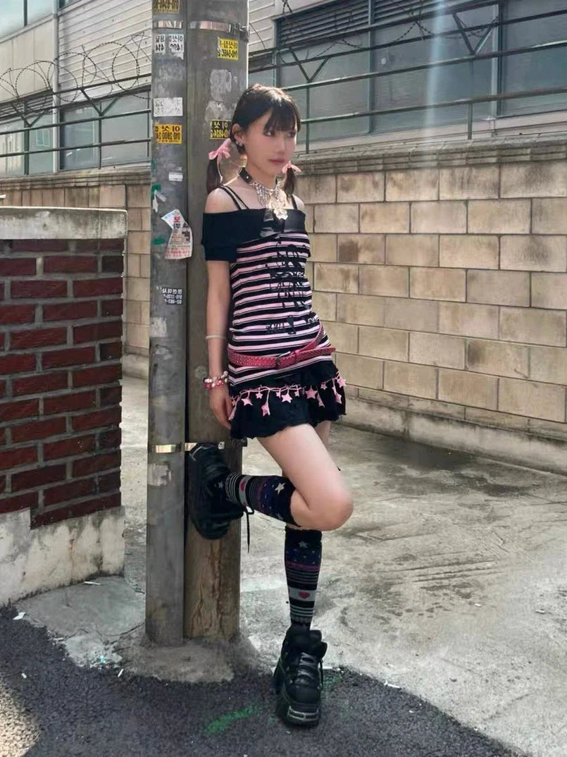 Black & Pink Stripe Subculture Y2K E-girl Abi One-Shoulder Slim Light Subculture Short Sleeve Top