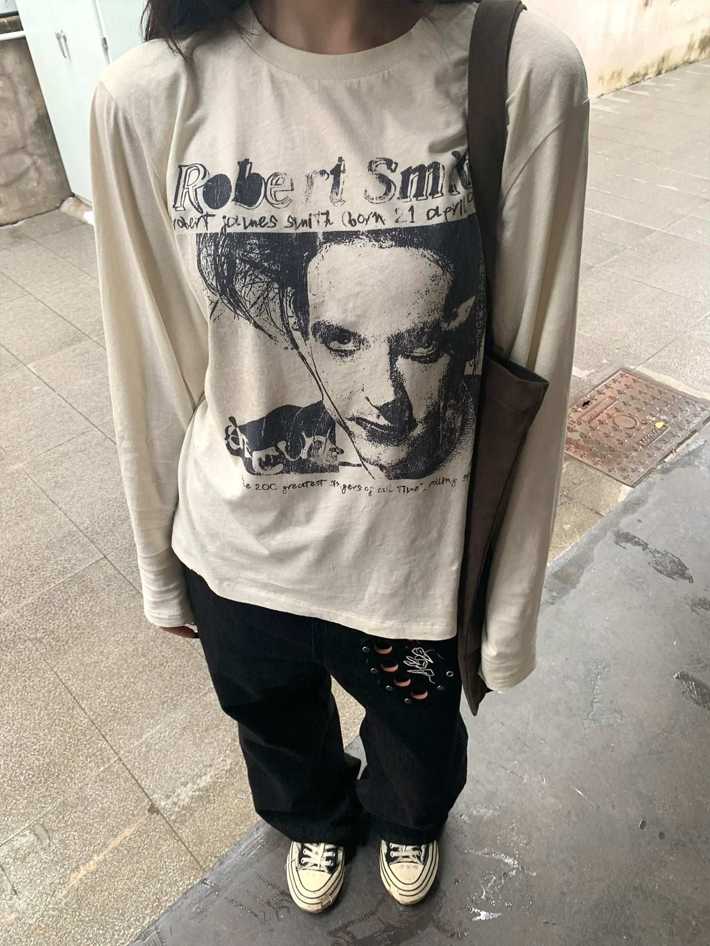 American Retro White Long Sleeve Tee Distressed Portrait Print Top