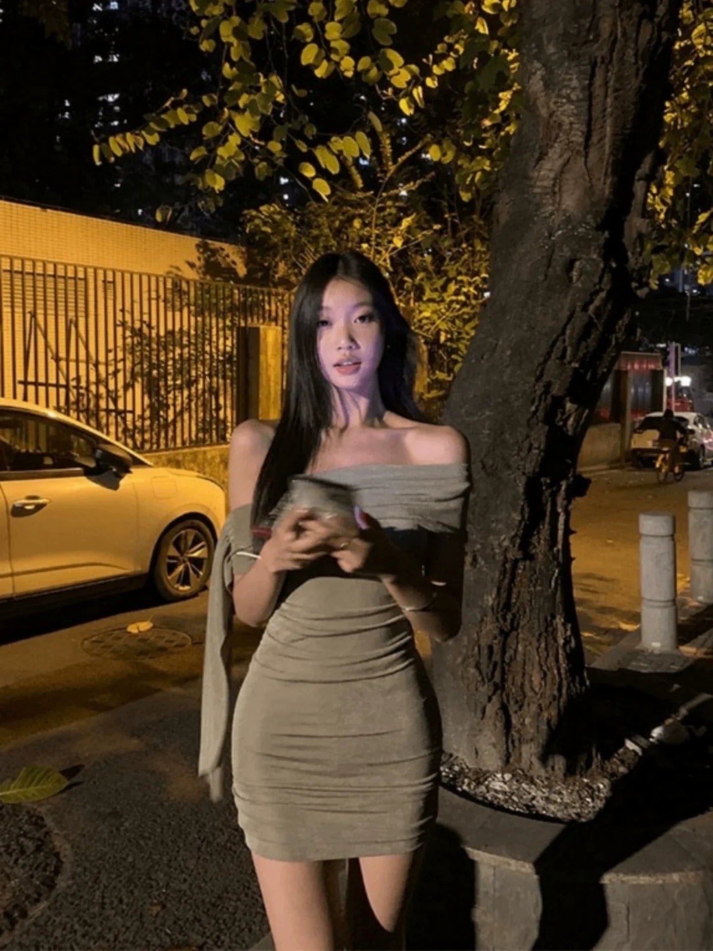 French Black Off-The-Shoulder Slim-Fit Bodycon Mini Dress