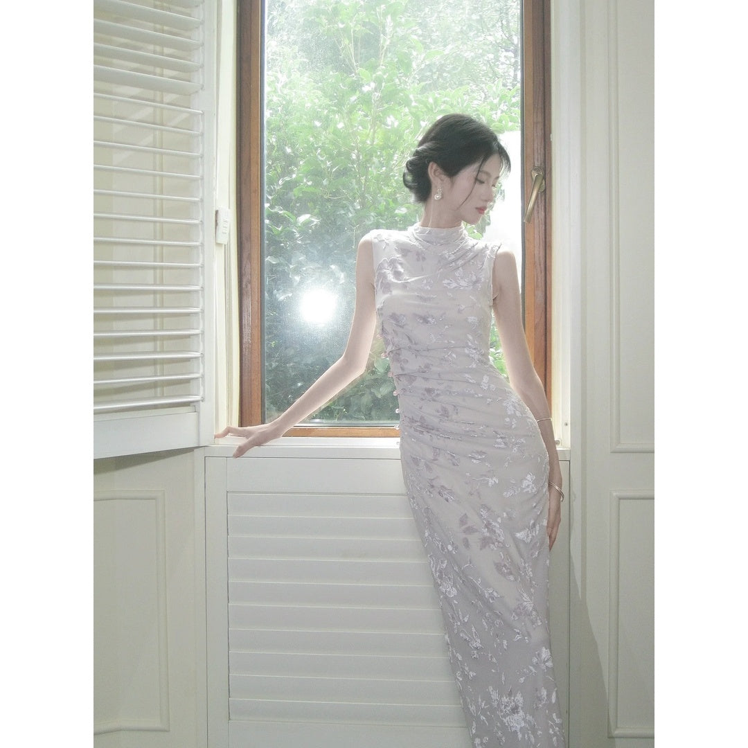 Purple Embroidered Sleeveless Cheongsam Gown