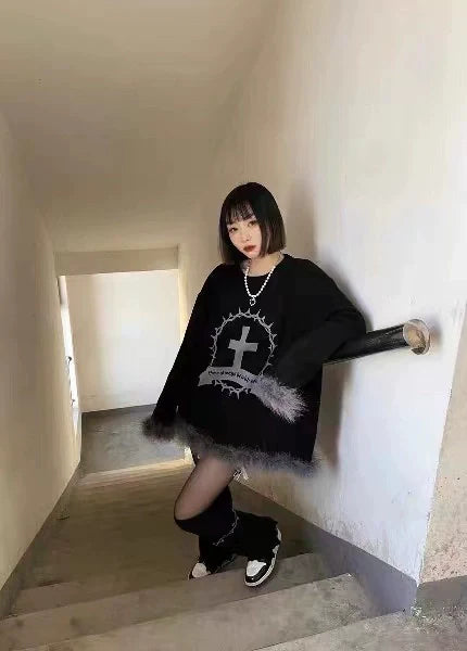 Gray Feather Black Y2K Cross Heavy Design Oversized Sweater