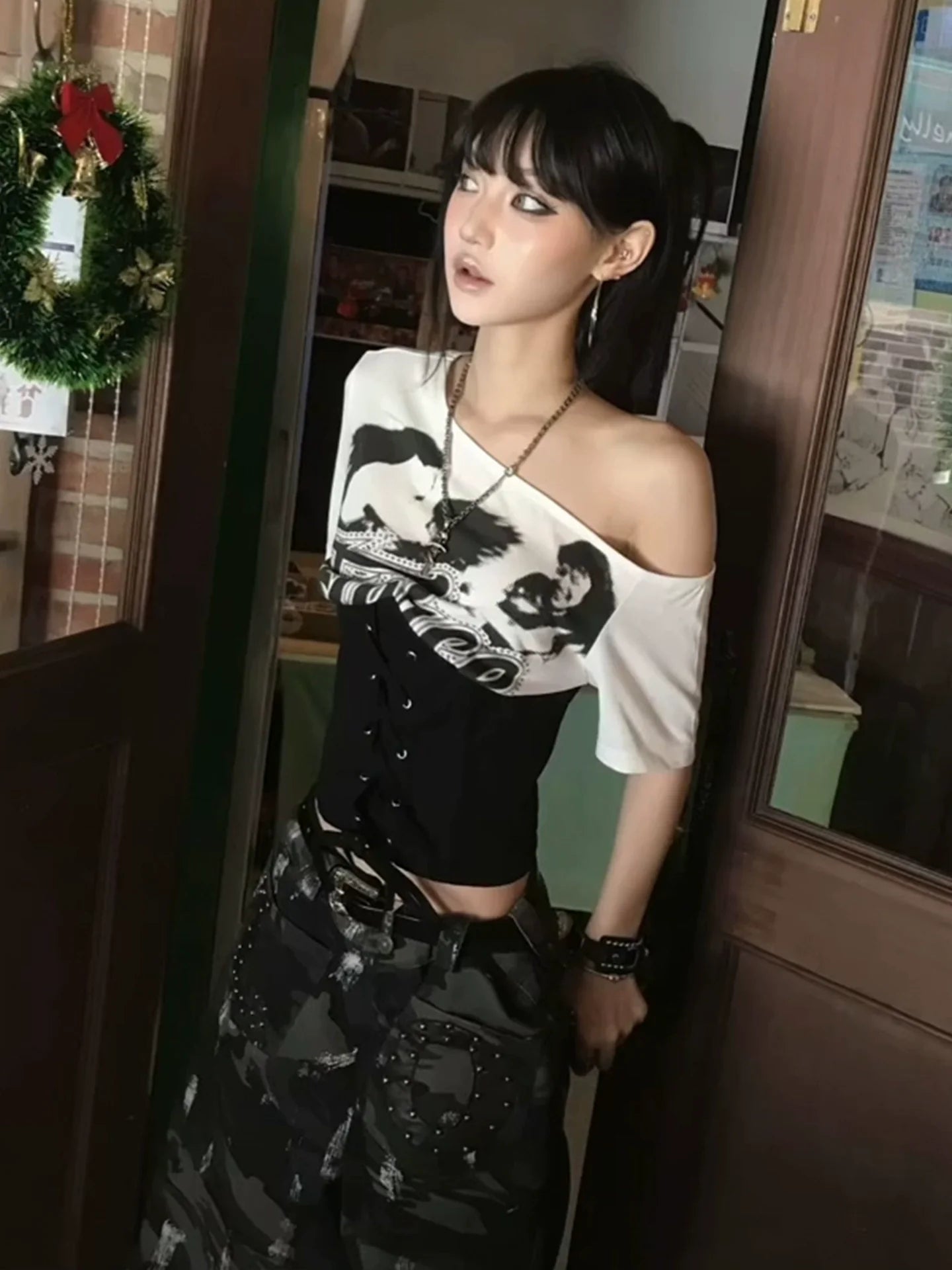 Y2K Off-Shoulder Lace-Up Tee Black and White Patchwork Cropped Fitted Hot Girl Top