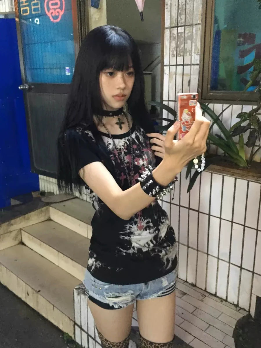 Black Subculture Punk Y2K E-girl Retro Print Niche Slim Short Sleeve Top (Style 2)