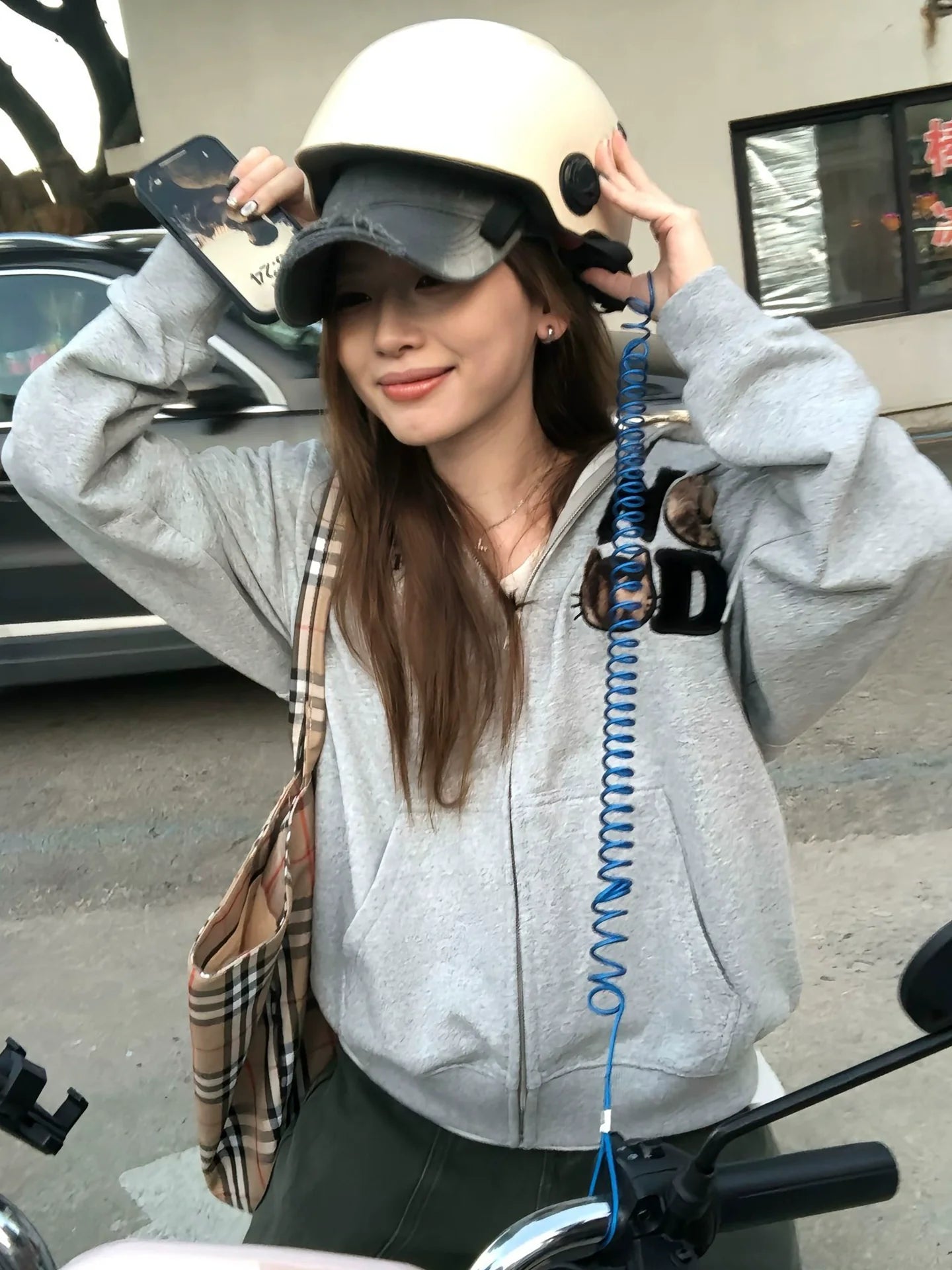 Retro Leopard Fur Cat Embroidered Hoodie