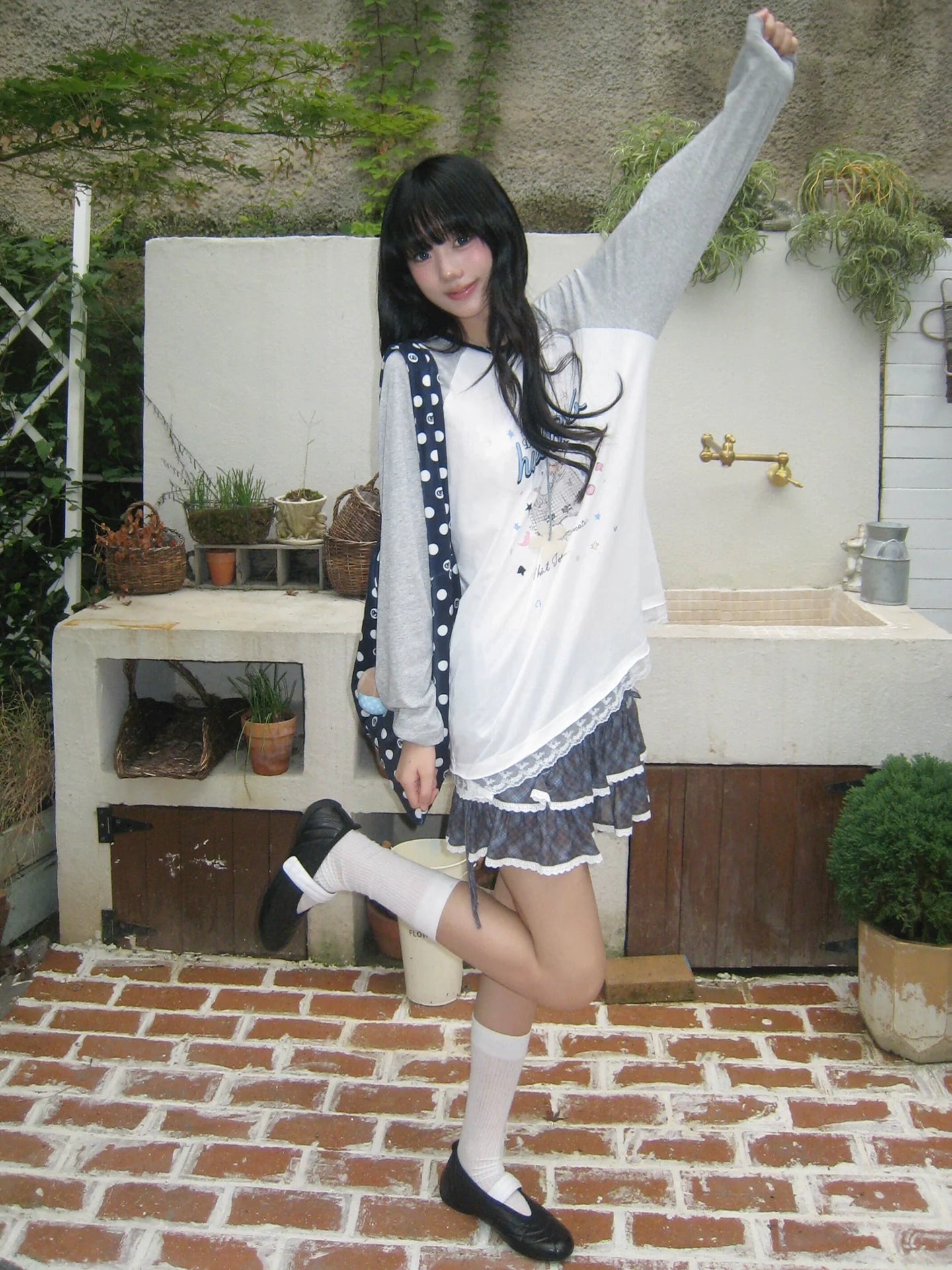 Korean Ambient Raglan Long Sleeve Tee Early Autumn Cartoon Print Lace Trim Loose Top