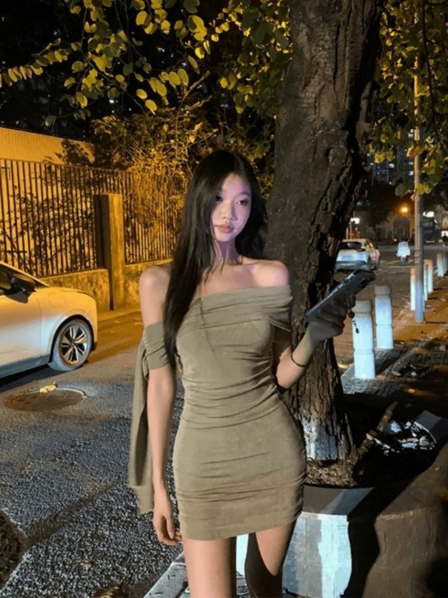 French Black Off-The-Shoulder Slim-Fit Bodycon Mini Dress