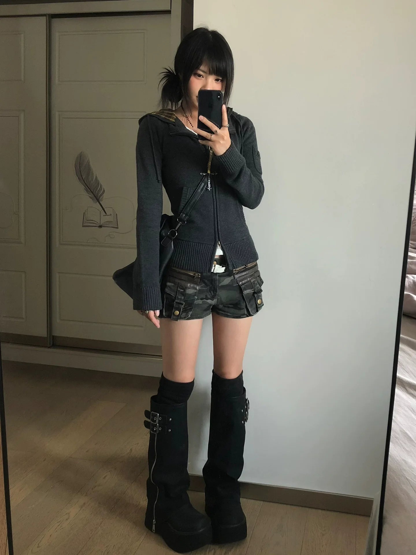 Vintage Plaid Hooded Knit Cardigan for Early Autumn