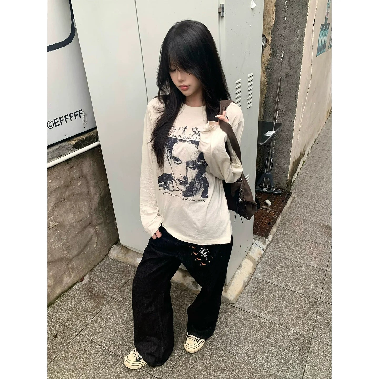 American Retro White Long Sleeve Tee Distressed Portrait Print Top