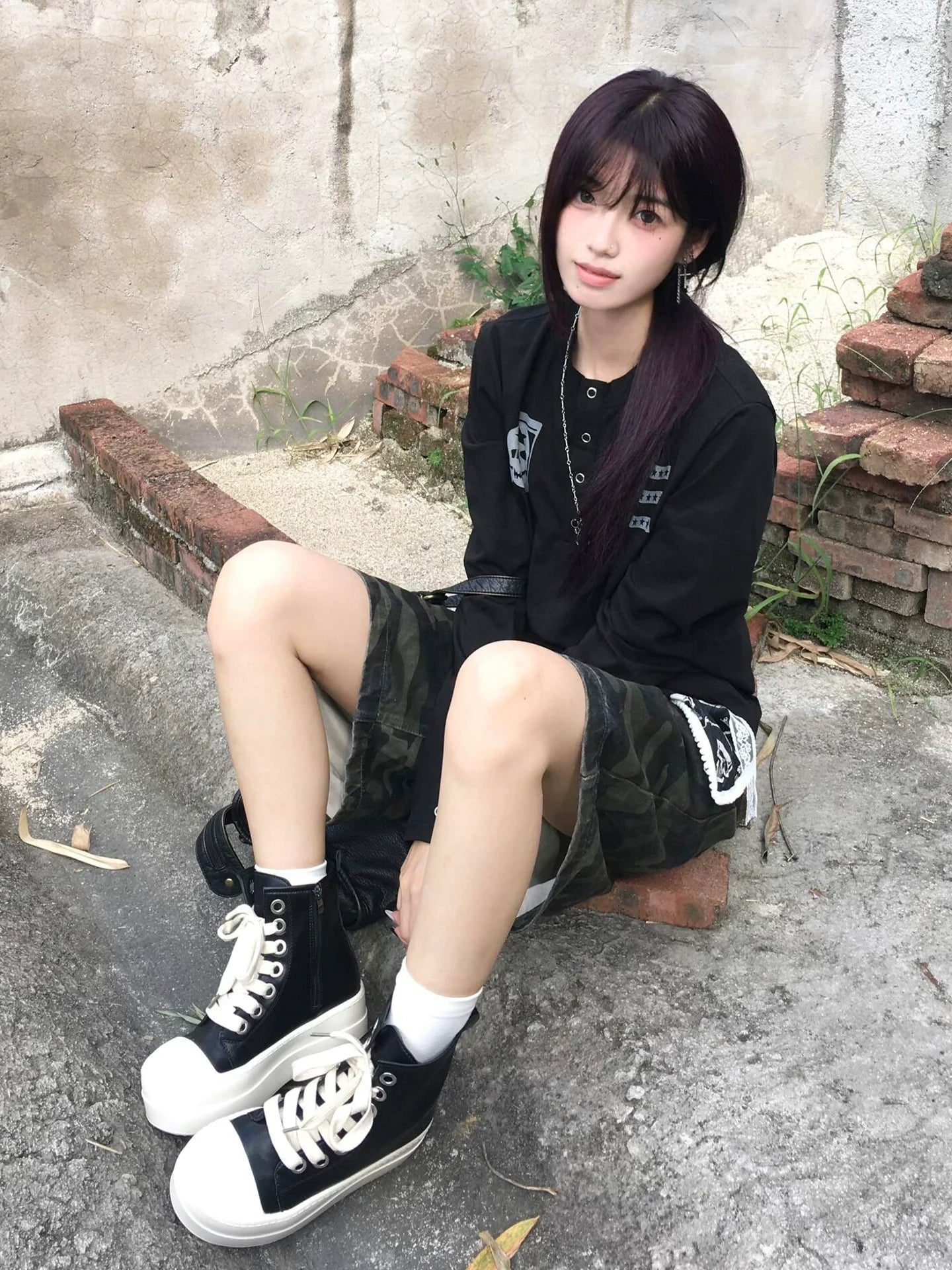 Y2K Bent Knife Henley Long Sleeve Tee