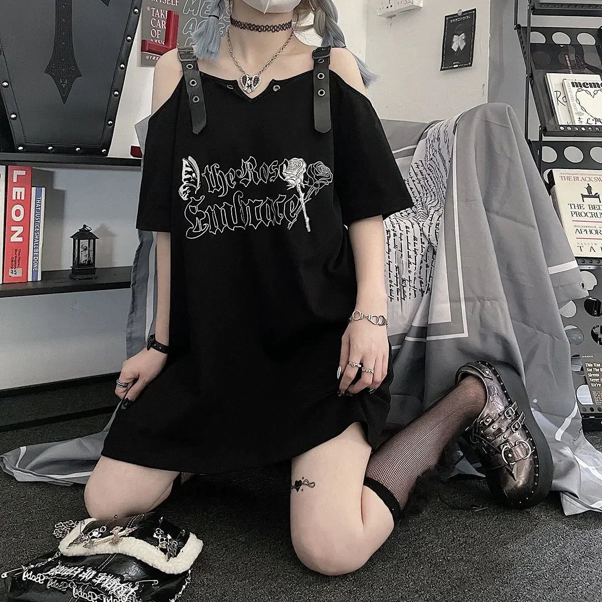 Black Misty Butterfly Print Off-The-Shoulder Mid-Length Oversized Y2K T-Shirt