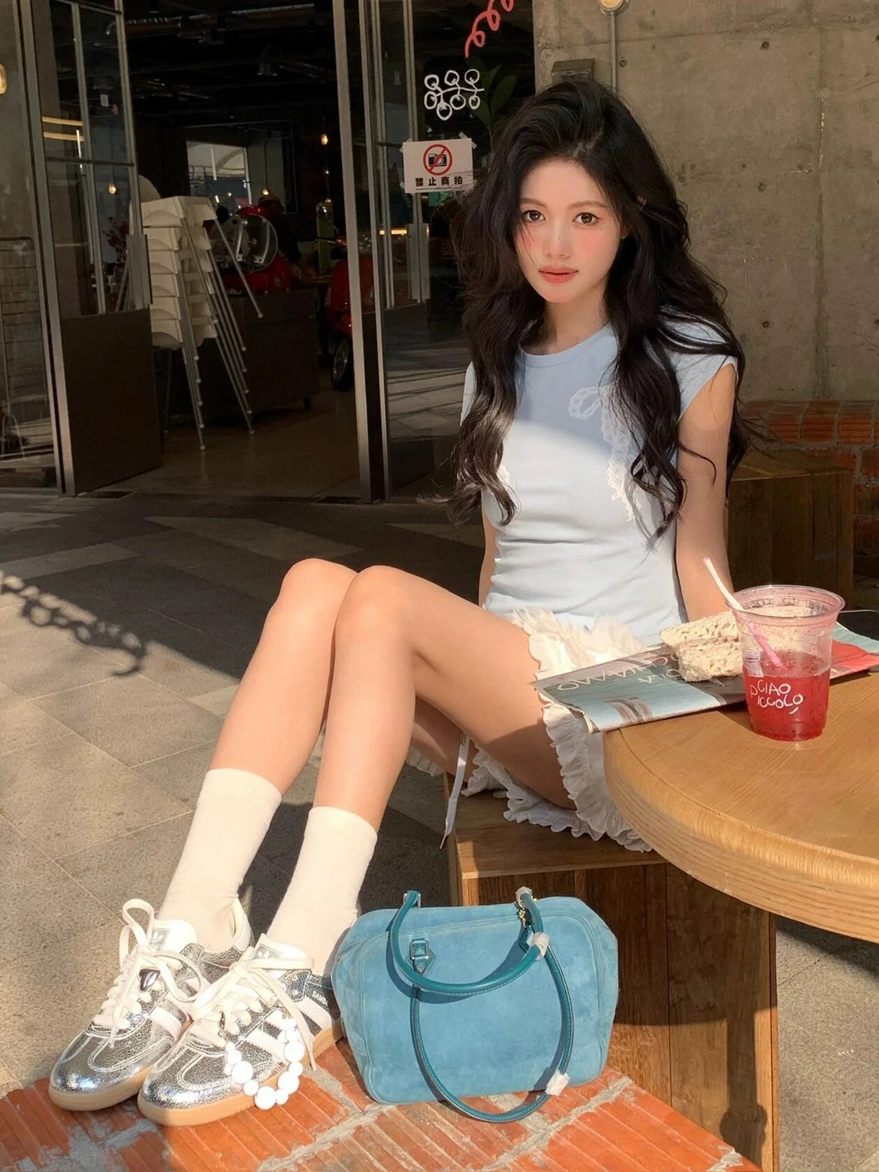 Bow Print Fitted Short Sleeve Tee Structured Shoulder Cotton Cropped Top Y2K Aesthetic