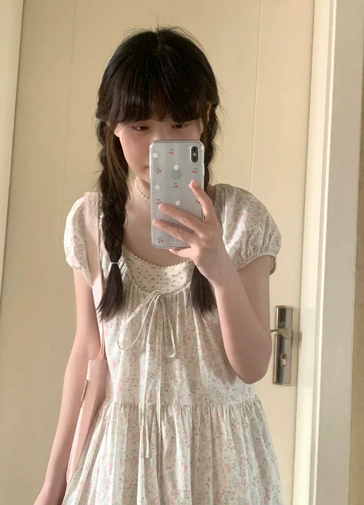 Resort-Style Floral Smocked Bubble-Sleeve Midi Dress