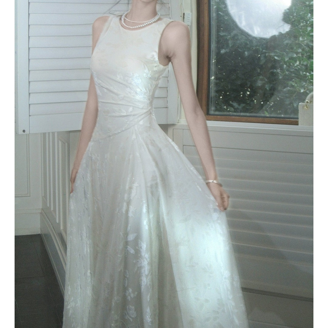 Chinese Style Luxury Sleeveless Gown Dress