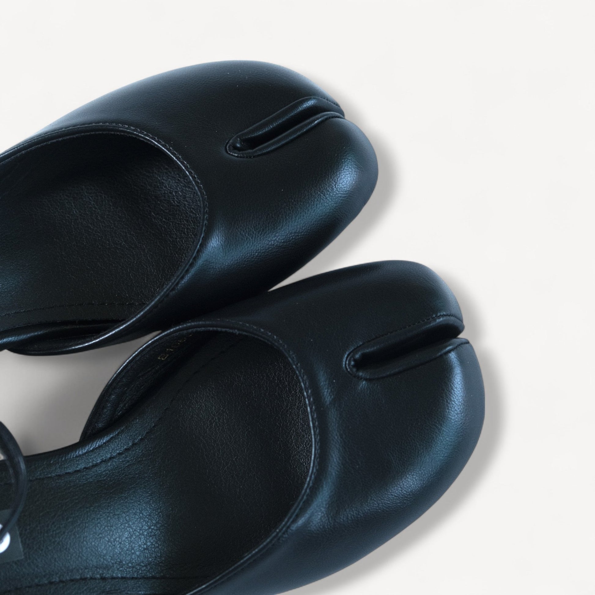Black Leather Ankle Strap Split Toe Flats Tabi - tutufox - tabis