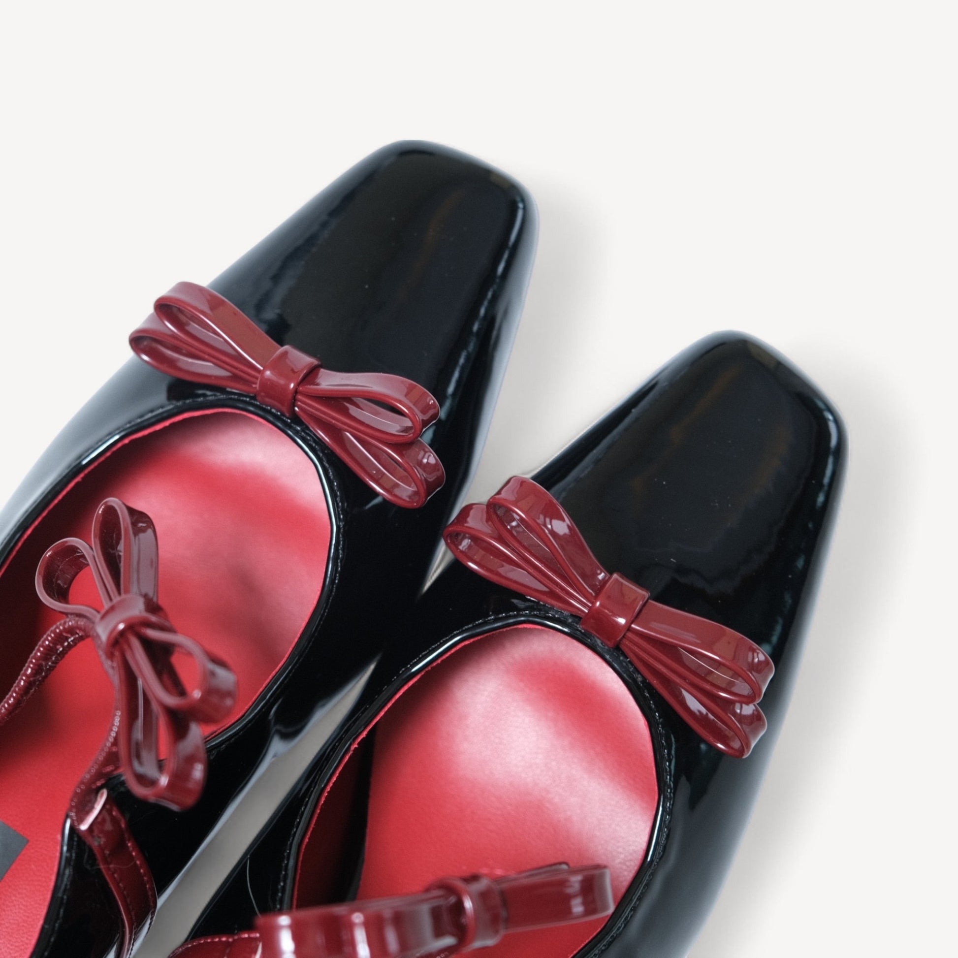 black patent mary jane bow flats toe detail