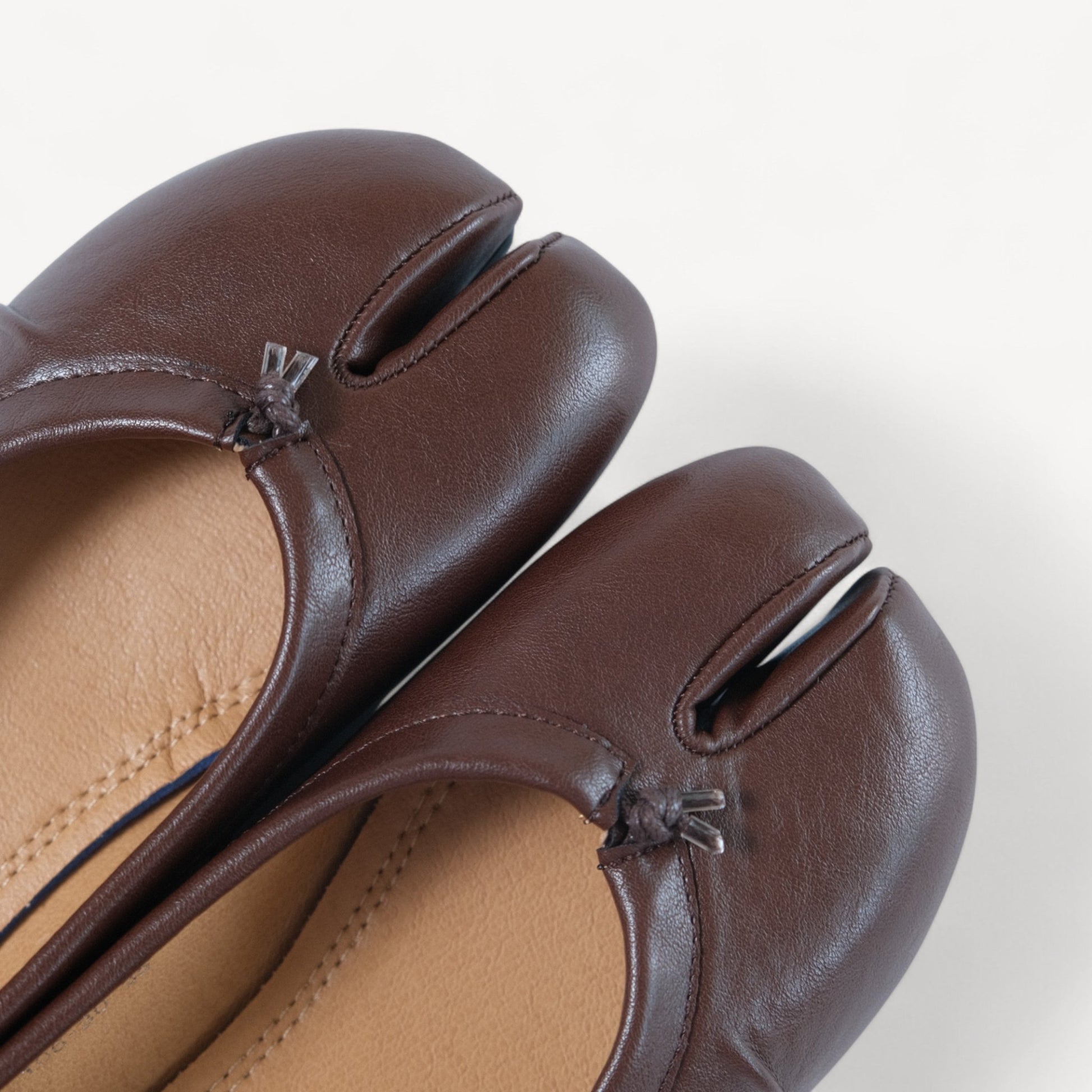 Brown Split Toe Leather Tabi Flats - tutufox -
