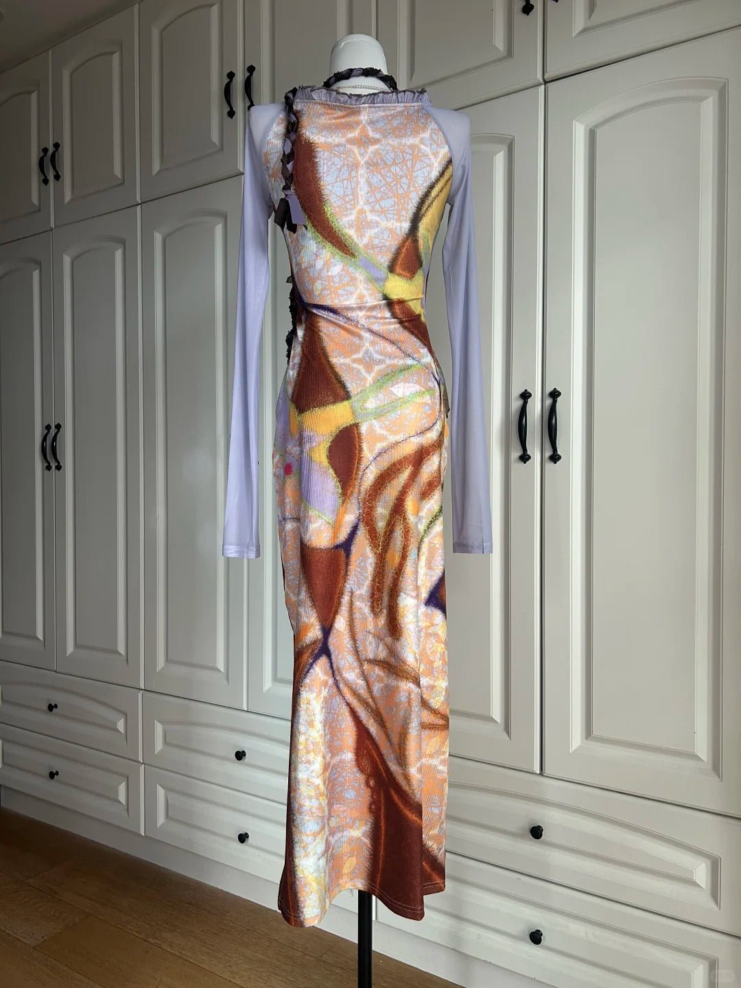 Geometric Print V - Neck Asymmetrical Hem Fitted Long Sleeves Dress - tutufox -