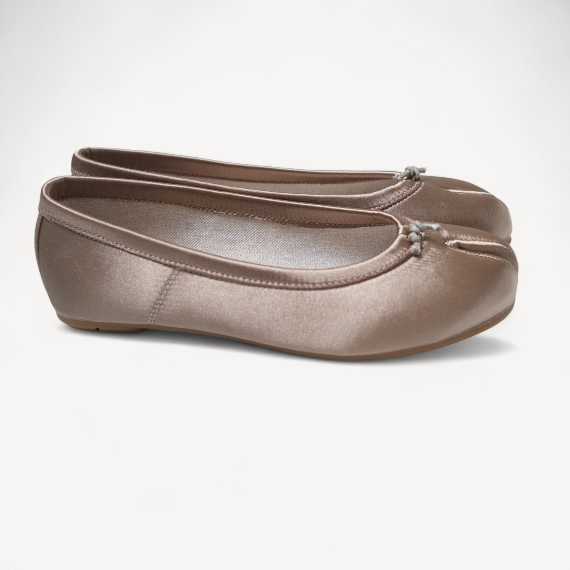 Khaki Satin Split Toe Soft Leather Tabi - tutufox - tabis