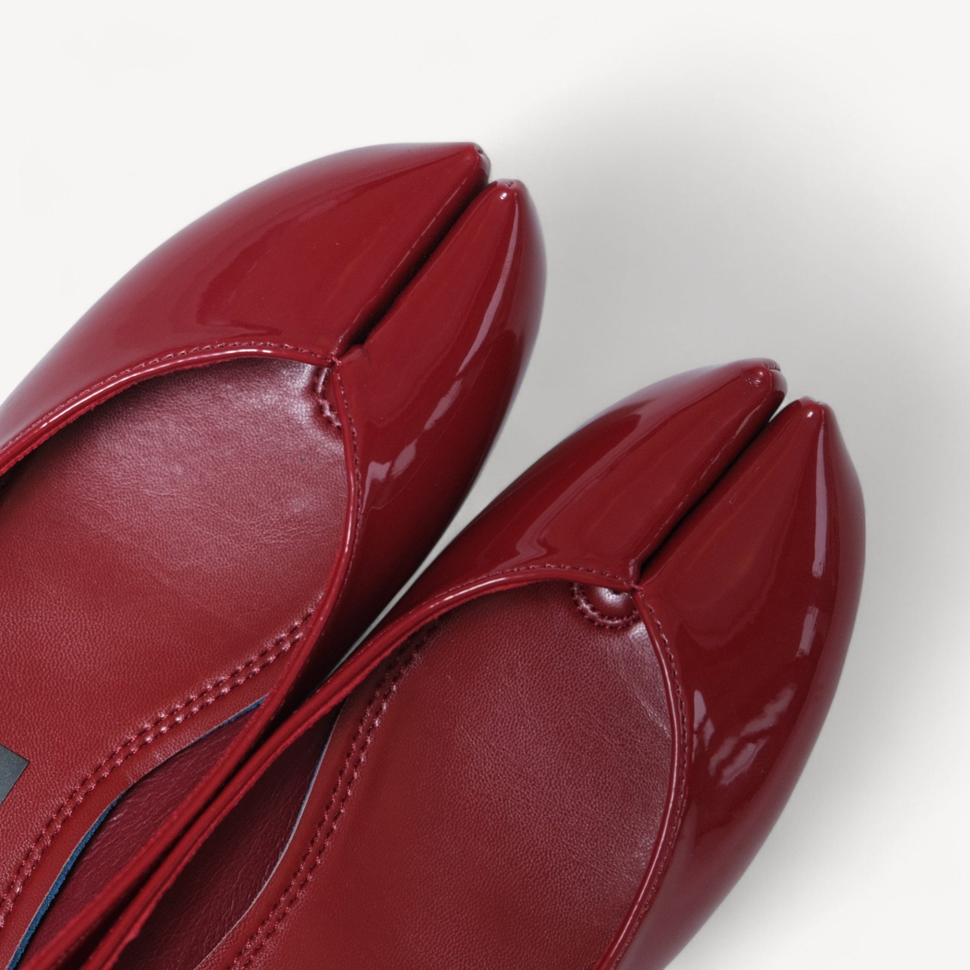 Red Patent Soft Leather Pointed Split Toe Tabi - tutufox - tabis