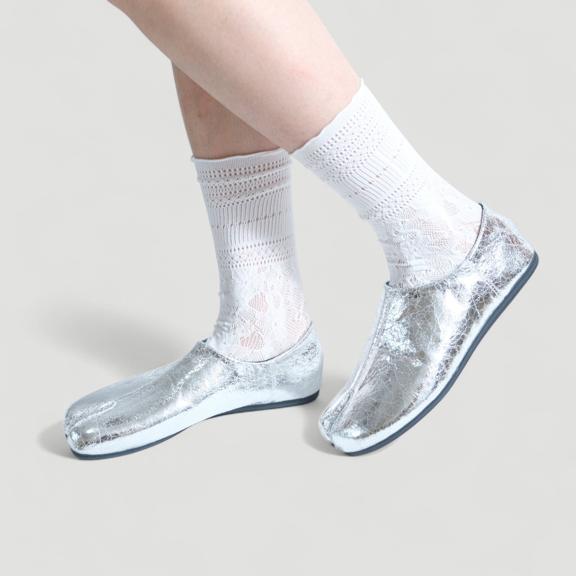 Silver Cracked Leather Round Toe Tabi - tutufox - tabis