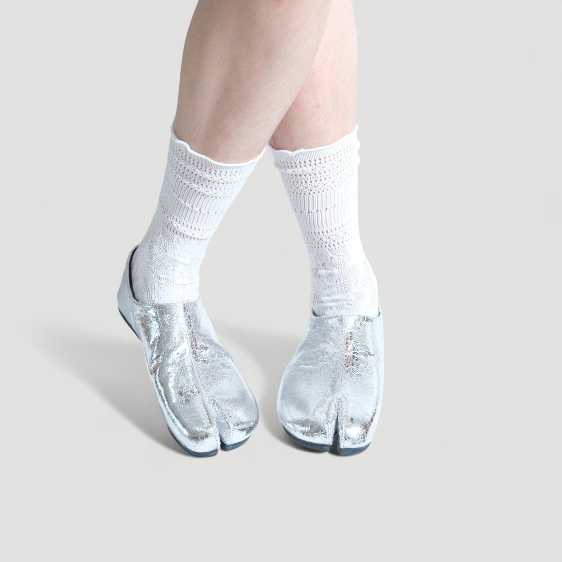 Silver Cracked Leather Round Toe Tabi - tutufox - tabis