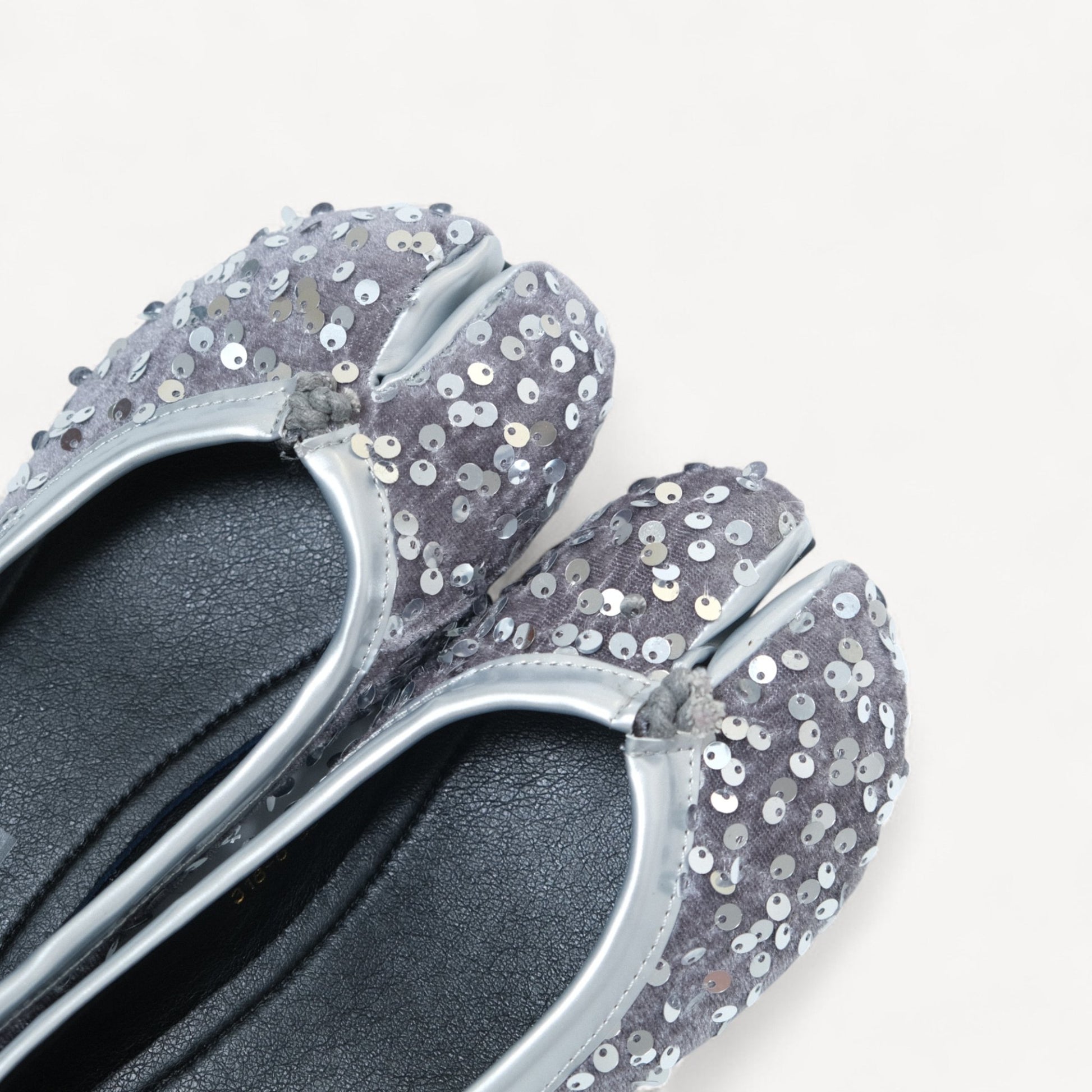 Silver Glitter Split Toe Ballet Flats Tabi - tutufox - tabis