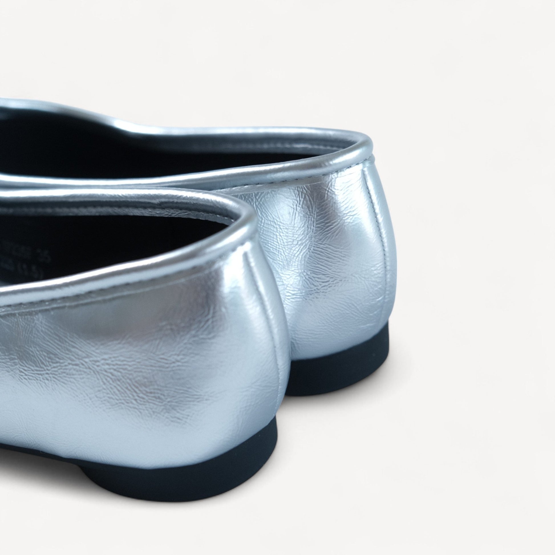 Silver Glossy Split Toe Ballet Tabi - tutufox - tabis