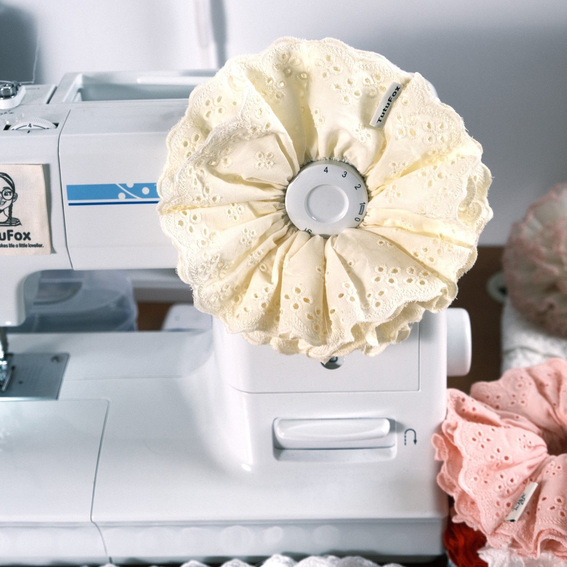 Tutufox Handmaded Balletcore Srunchie - tutufox -
