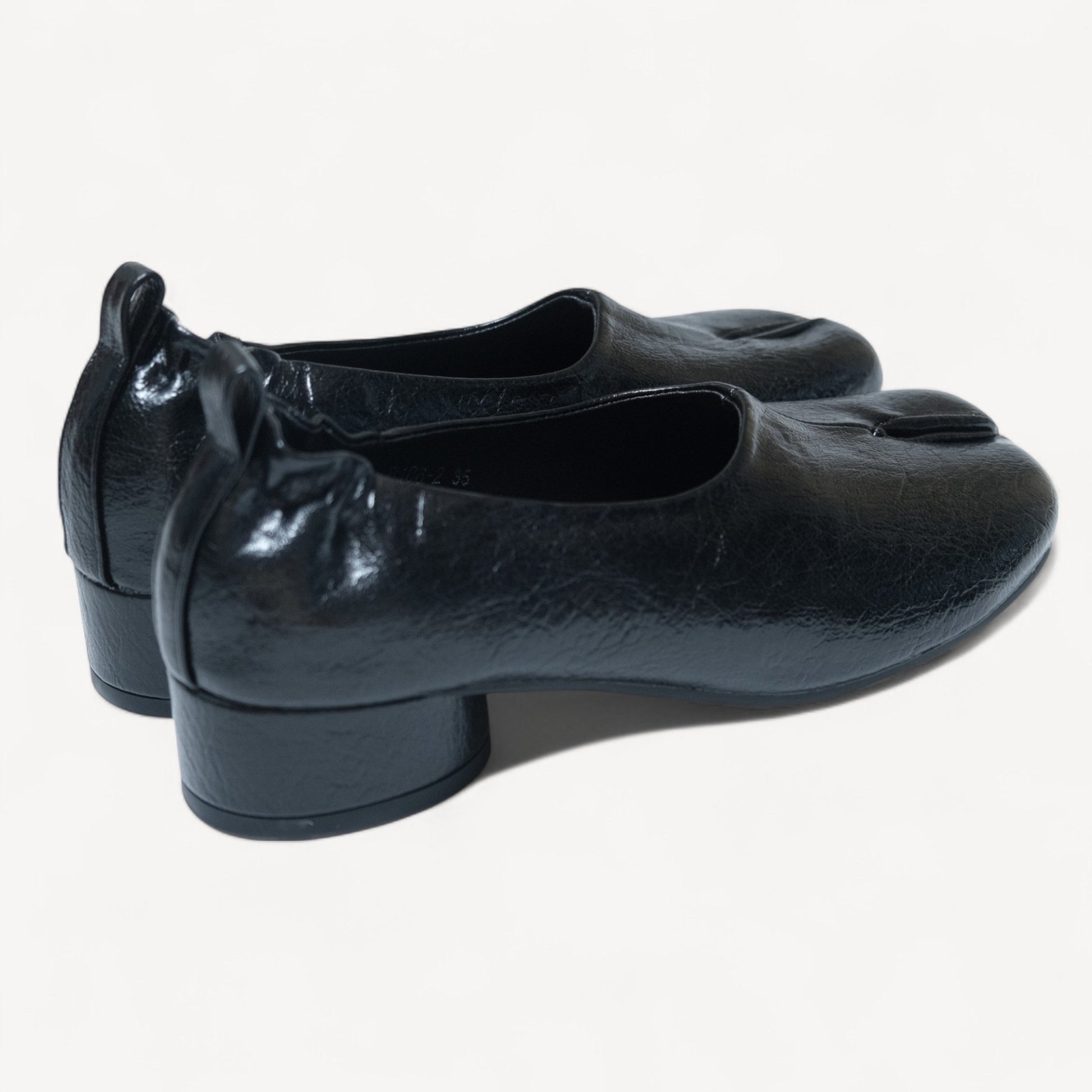 Women Black Crinkle Leather Mary Jane Tabi - tutufox - tabis