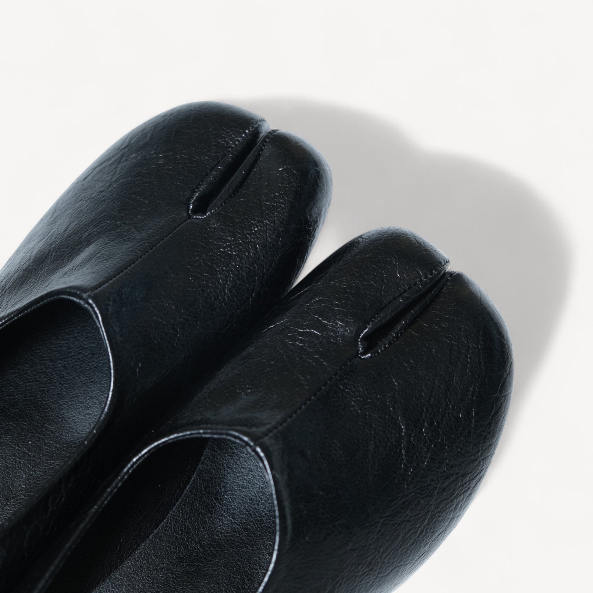 Women Black Crinkle Leather Mary Jane Tabi - tutufox - tabis