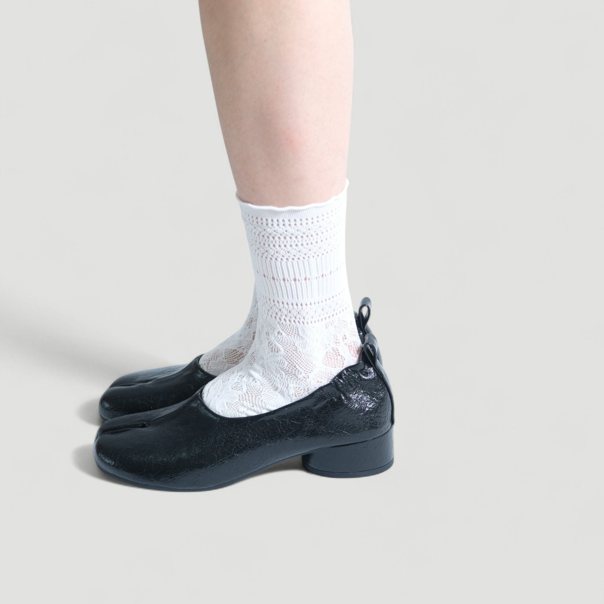 Women Black Crinkle Leather Mary Jane Tabi - tutufox - tabis