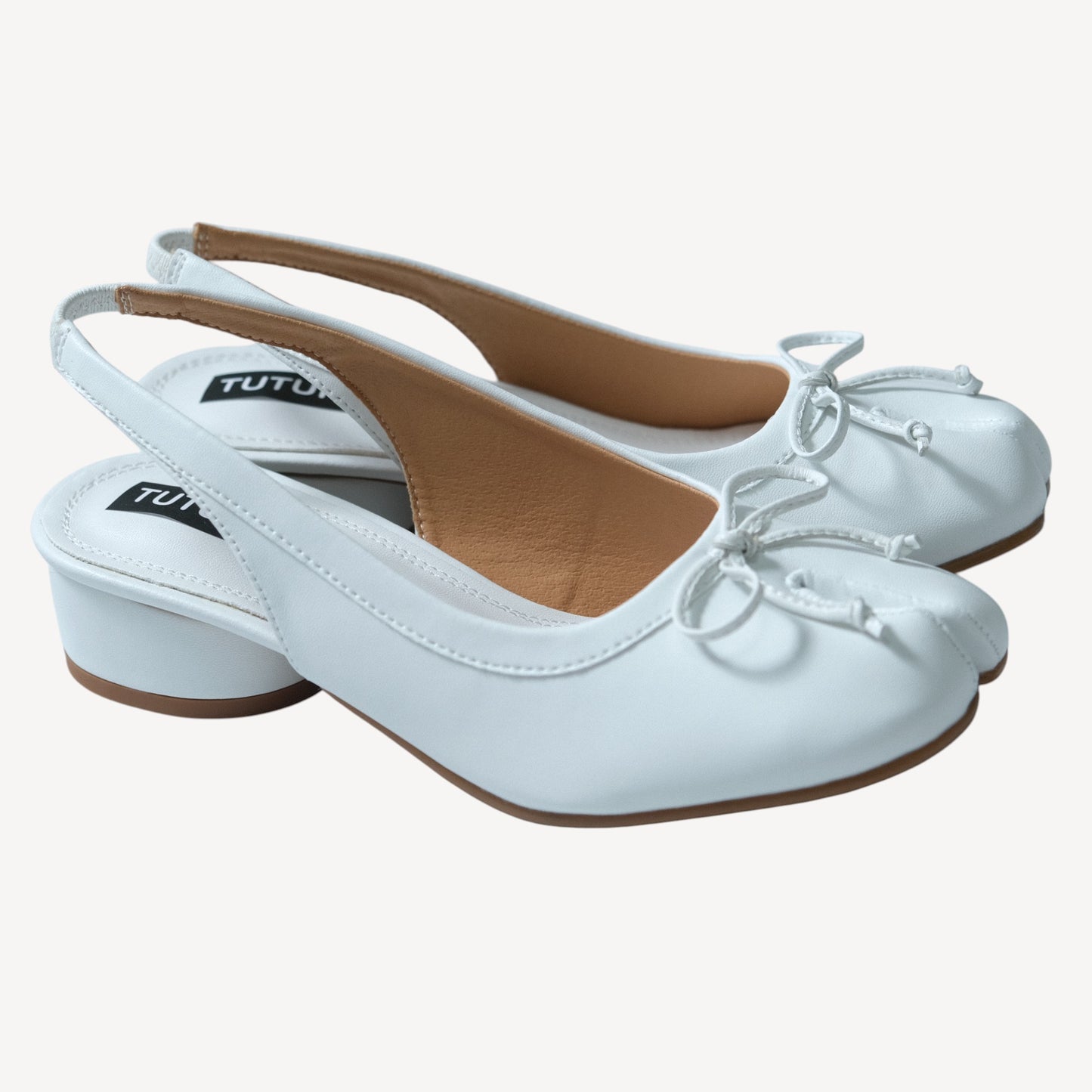 White Leather Bow Round Heel Split-Toe Strap Tabi