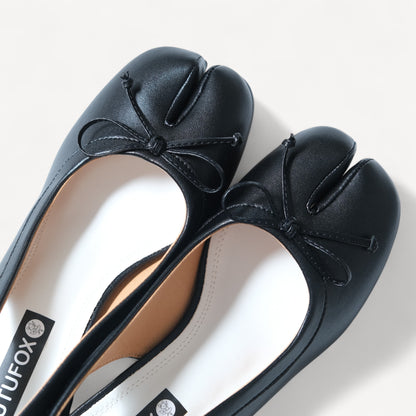 Leather Bow Round Heel Split-Toe Strap Tabi