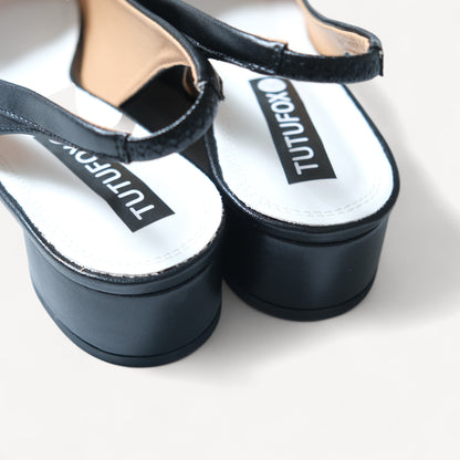 Leather Bow Round Heel Split-Toe Strap Tabi