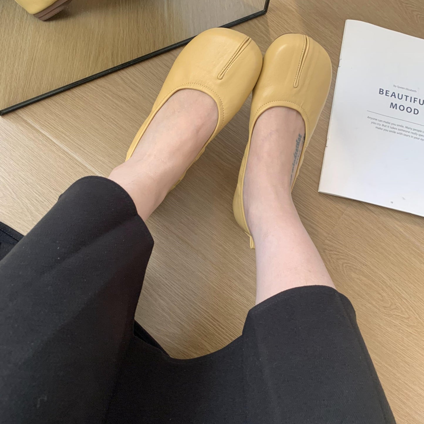 Brown Soft Leather Faux Split-Toe Flats Tabi