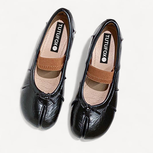 Black Hidden-Wedge Split-Toe Shoes Elastic Tabi