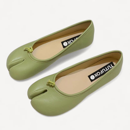 Green Soft Leather Round-Toe Split-Toe Flats Tabi