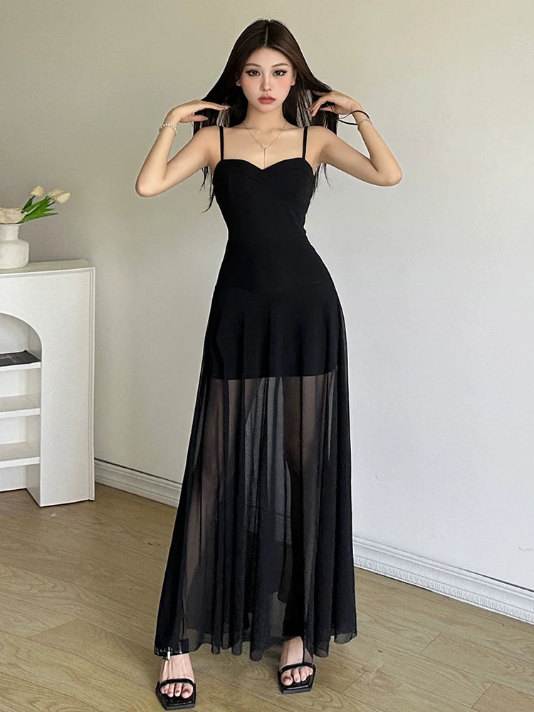 Mature Elegant Black Tulle Paneled Halter Designed Waist Slimming Flared Maxi Dress
