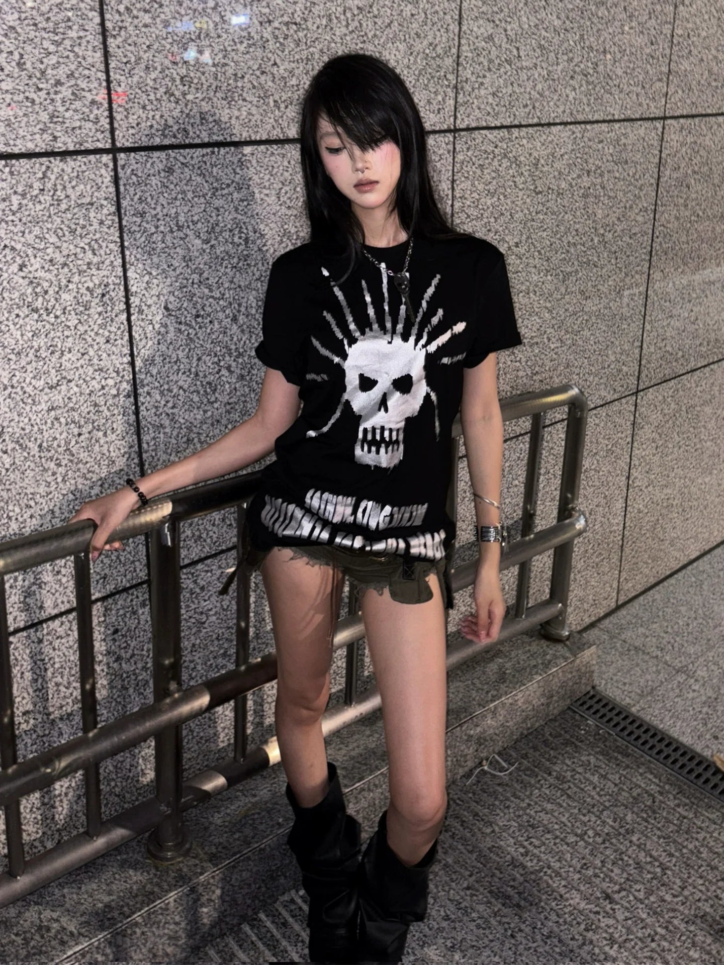 Black Skull Print Short Tee