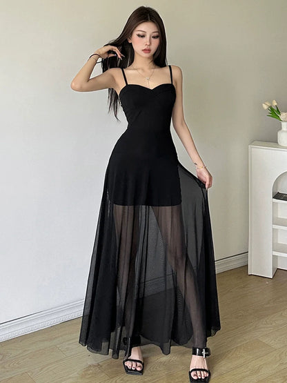 Mature Elegant Black Tulle Paneled Halter Designed Waist Slimming Flared Maxi Dress